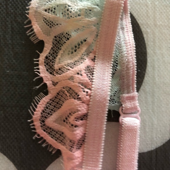 PINK Lace Bra - Picture 2 of 3